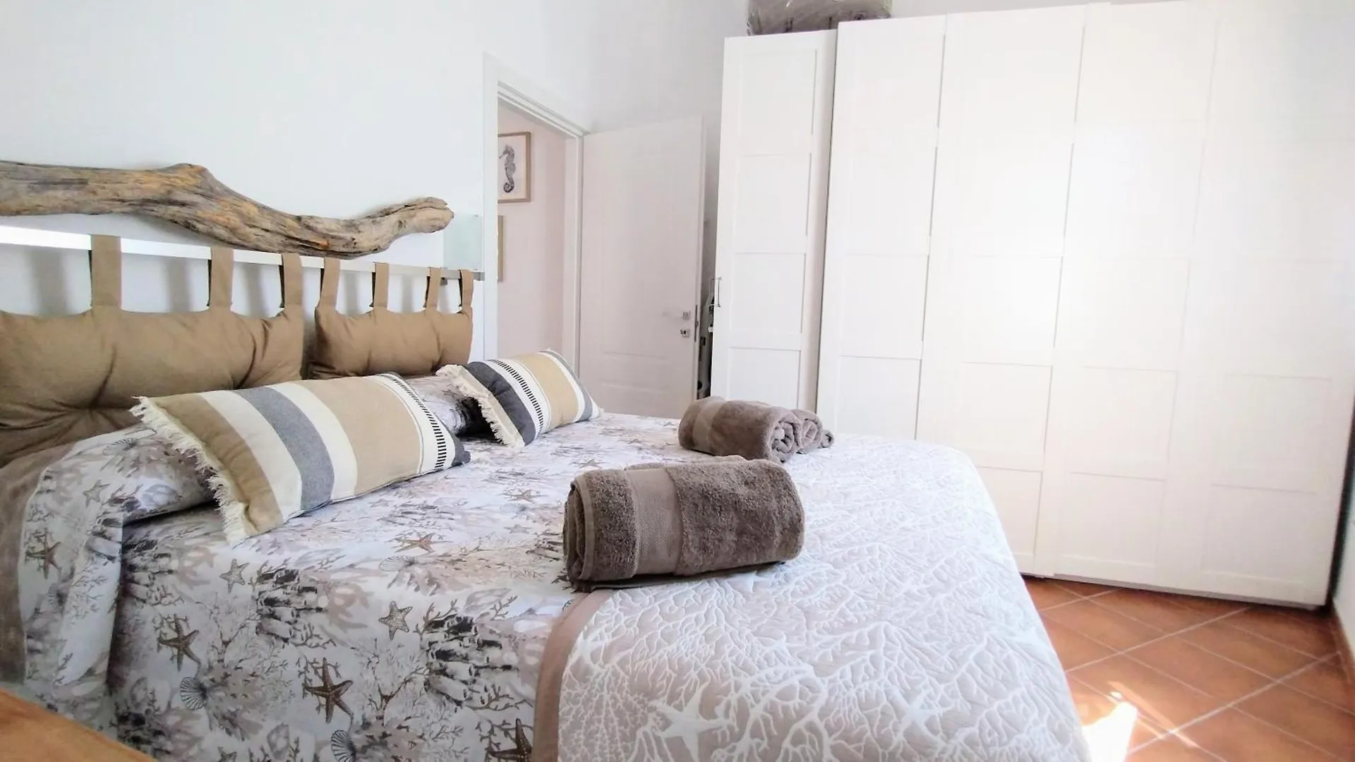 La Maisonette - Centro Storico La Maddalena  0*, La Maddalena (Sassari)